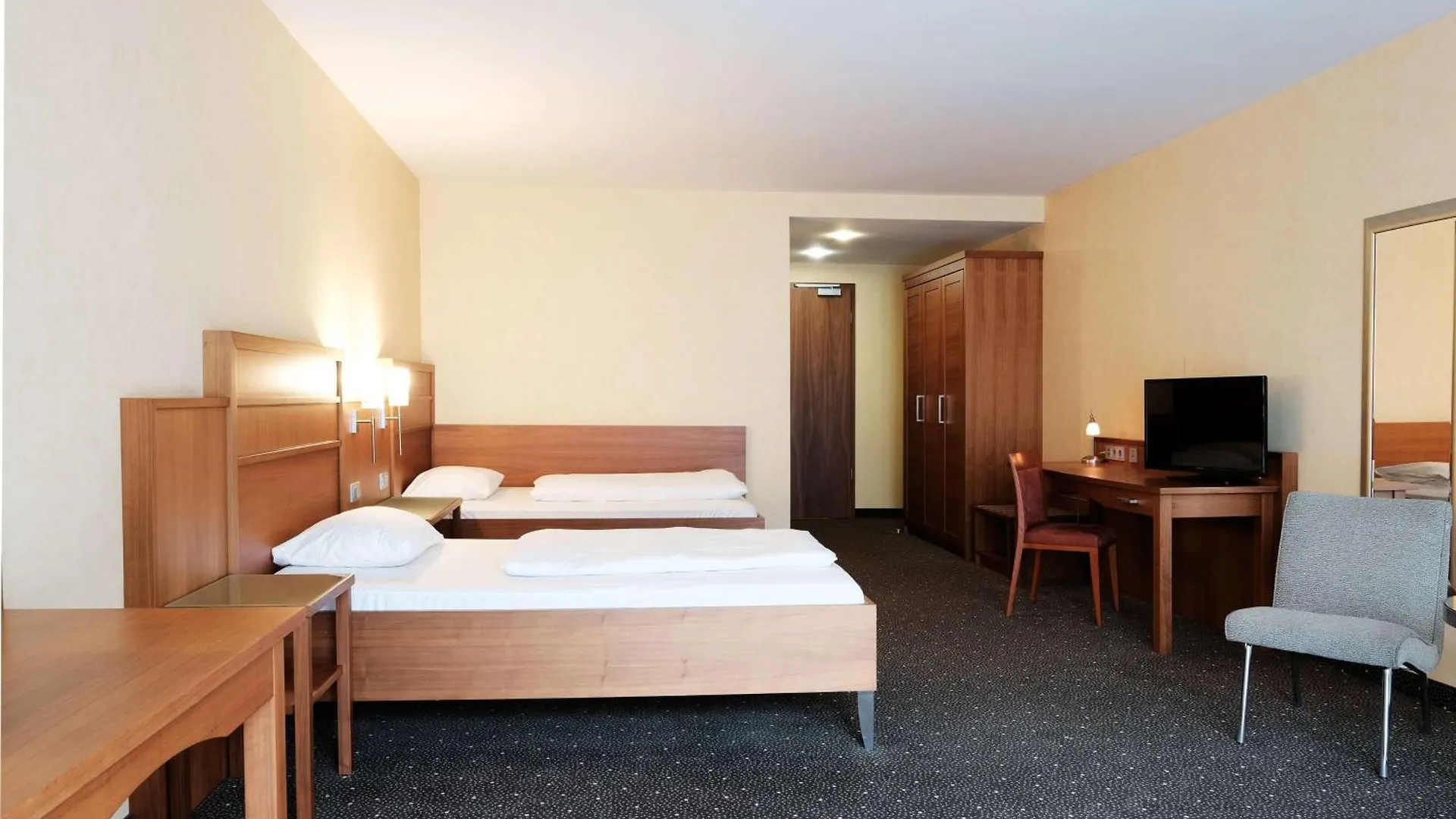 Ramada By Wyndham Duesseldorf Ratingen Hotel 4*,  Tyskland
