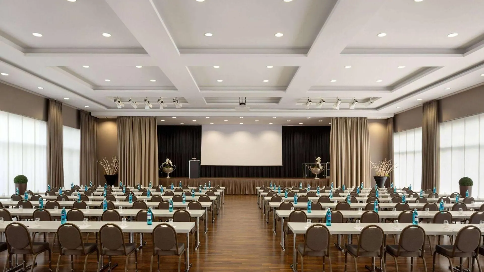 Ramada By Wyndham Duesseldorf Ratingen Hotel