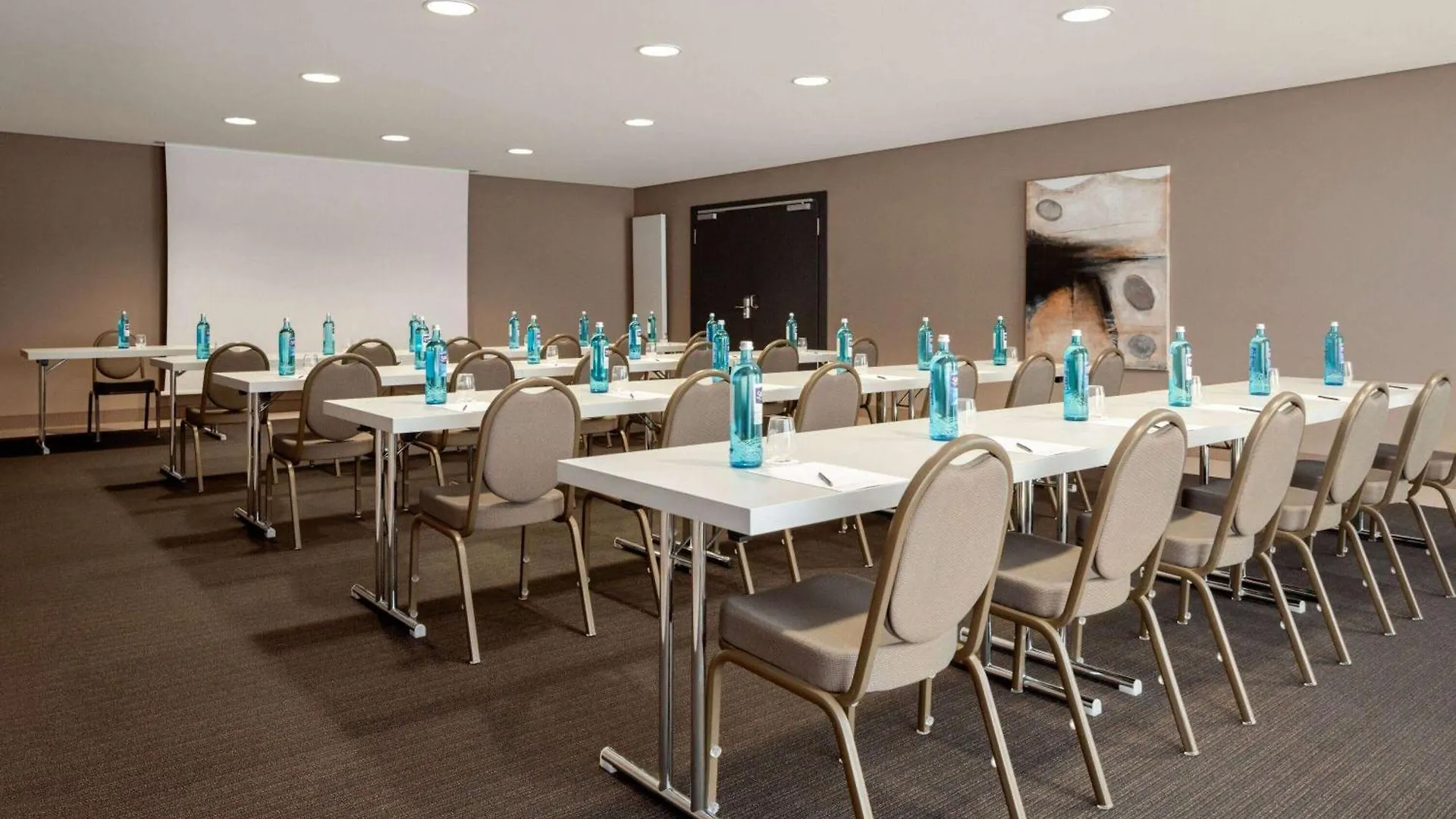 Ramada By Wyndham Duesseldorf Ratingen Hotel